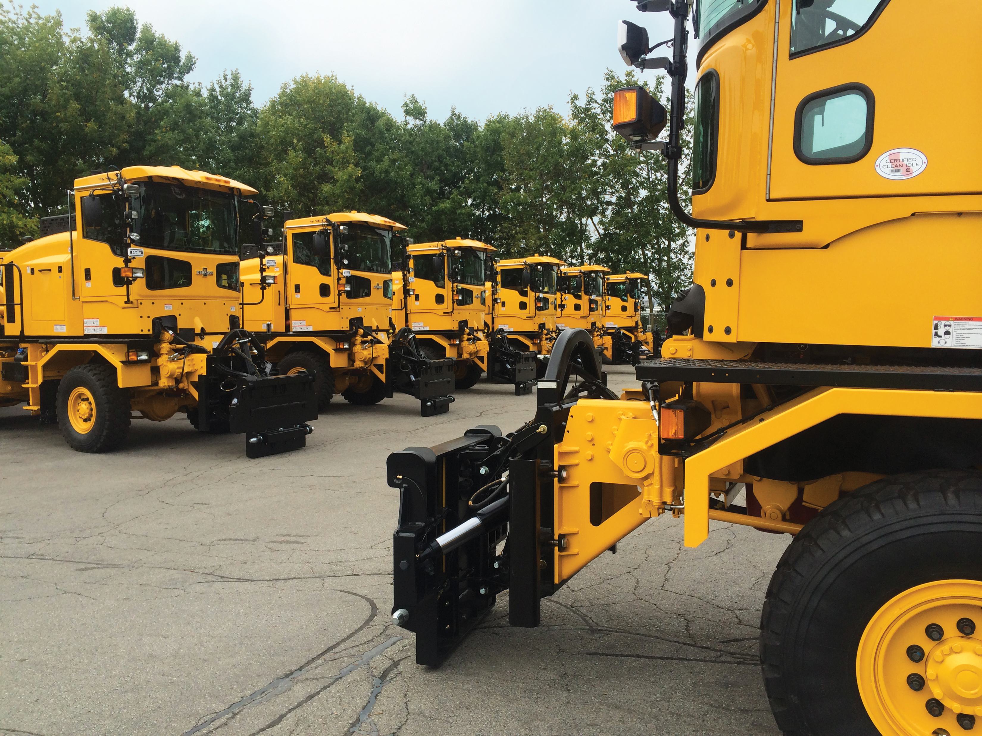 Oshkosh Airport Products Delivers 33 Snow Removal Vehicles to Dallas/Ft